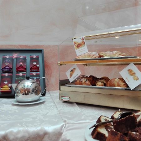 Hotel Ideale Varazze Kültér fotó