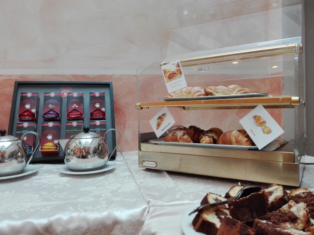 Hotel Ideale Varazze Kültér fotó